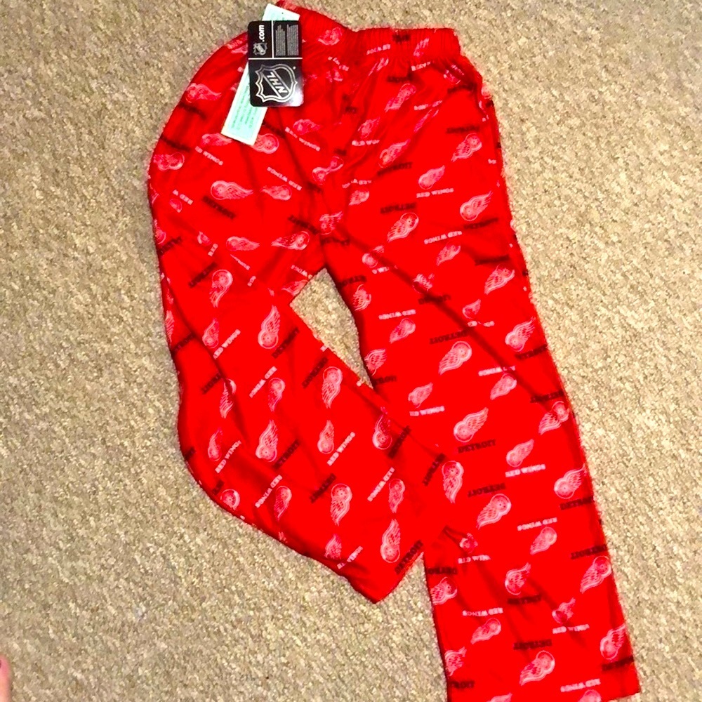 𝅺Nwt NHL licensed Red Wing Hockey lounge pants
